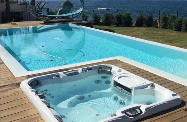 Piscine & Jacuzzi Luxe