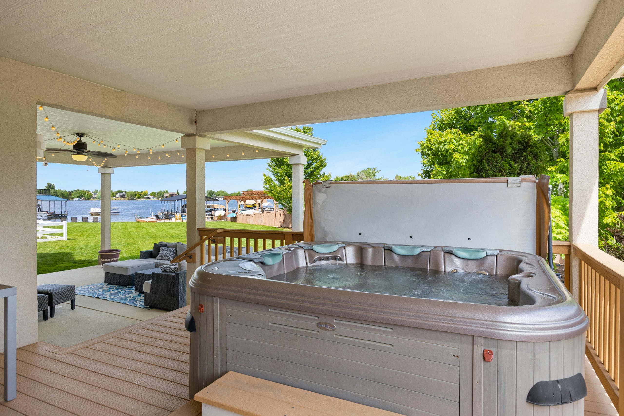 Jacuzzi couvert