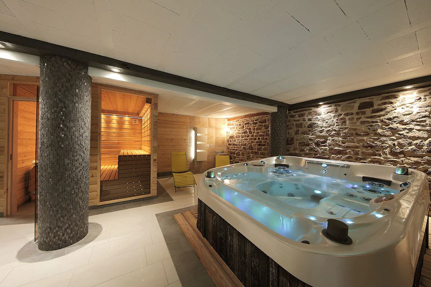 Spa intérieur luxueux