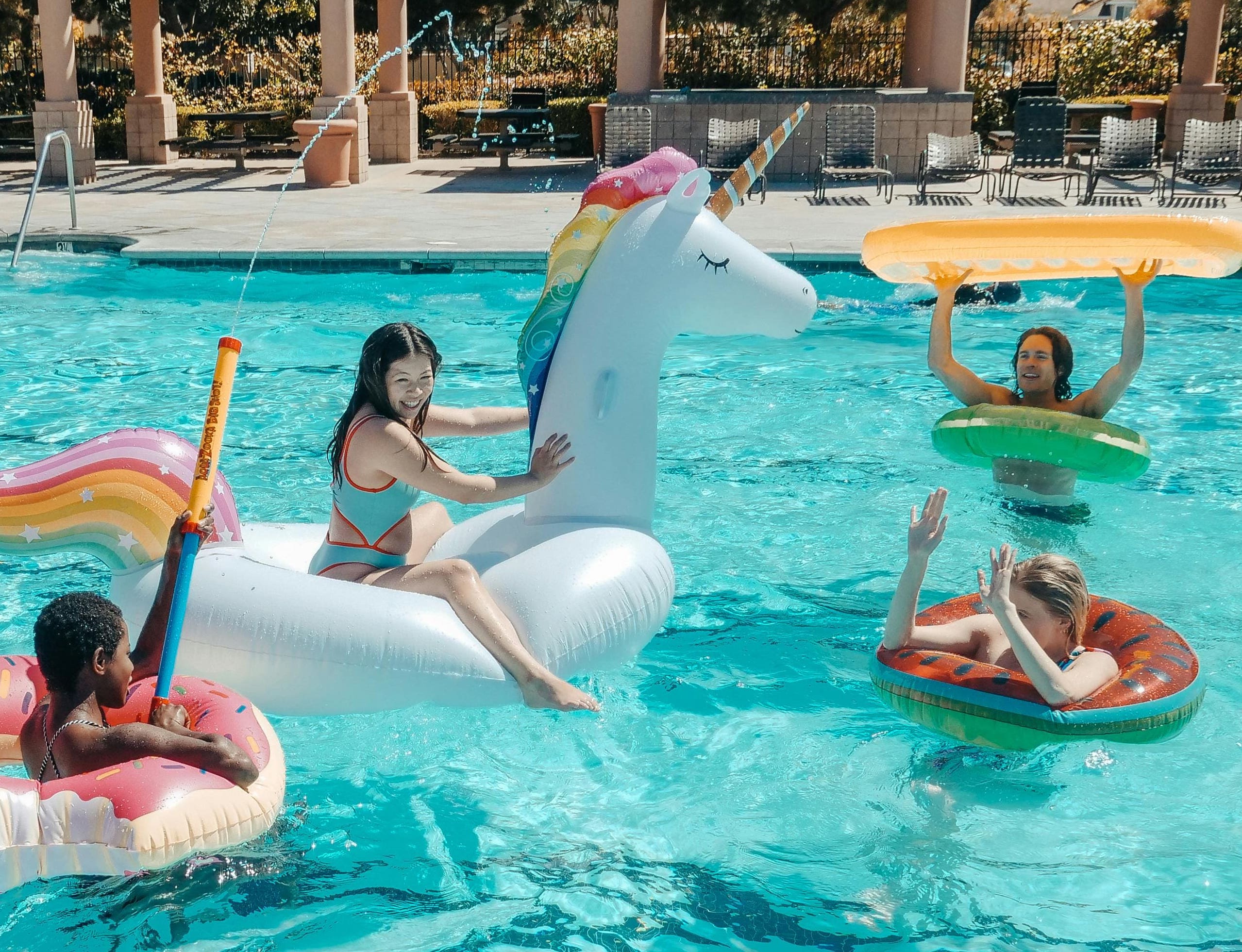 Jeux amis piscine